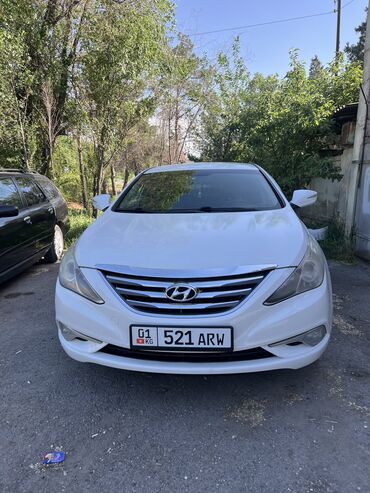 Hyundai: Hyundai Sonata: 2013 г., 2 л, Автомат, Газ, Седан