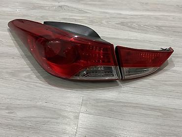 Hyundai Elantra arxa sağ farası (stop lampa) — sedan üçün komplekt