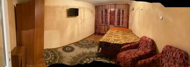 продаю 2х команатную квартиру в 7 мкр: 1 комната, 32 м², 104 серия, 1 этаж