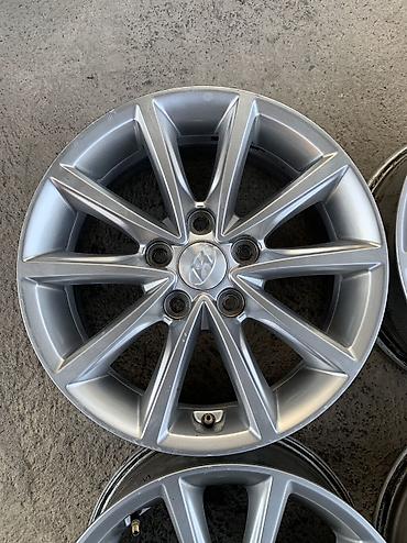 Шины и диски: Литые Диски R 16 Hyundai, Комплект, отверстий - 5, Б/у — 2