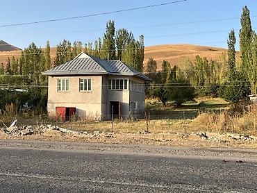 каракол комната: Продаётся Двухэтажный дом 16 соток. Дом Рядом с трассой. 5 комнат и — 1