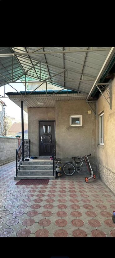 сниму квартиру в кара балте: 60 м², 3 комнаты, Парковка, Забор, огорожен