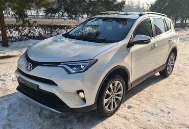 Toyota: Toyota RAV4: 2018 г., 2.5 л, Автомат, Бензин, Кроссовер