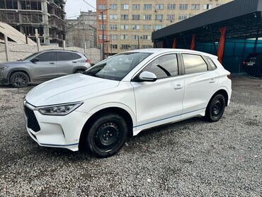 BYD: BYD : 2020 г., 3 л, Вариатор, Электромобиль, Хэтчбэк