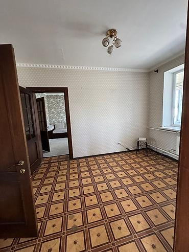 Продажа коттеджей и домов: Продаётся жилой дом с большим земельным участком и хозпостройками. с — 28