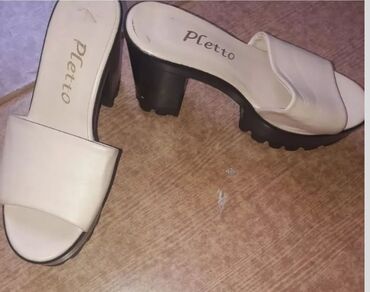 corab toxuyan avadanliq: Brend: Pletto Model: Qalın dabanlı açıq barmaqlı qadın terlik/sandal