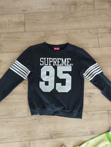 свитер новый: Оригиналиная худи supreme размер m