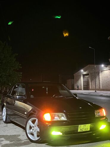 Mercedes-Benz: Mercedes-Benz C-Class: 2.2 l | 1999 il Sedan — 10