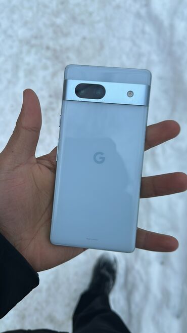 телефоны в рассрочку без банка ош: Google Pixel 7a, Б/у, 128 ГБ, цвет - Голубой, 1 SIM, eSIM