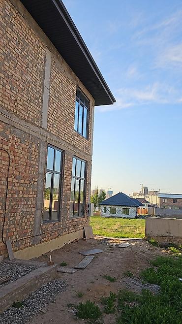 Продажа коттеджей и домов: Продаётся двухэтажный дом по ул Иманалиевавторая линия рядом с — 8