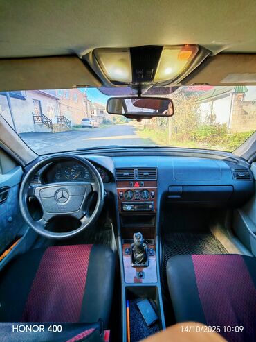 Mercedes-Benz: Mercedes-Benz C 180: 1.8 l | 1996 il Sedan — 10