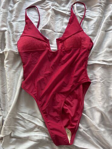 ретро купальники: Слитный купальник, Мягкая чашка, цвет - Красный, L (EU 40)