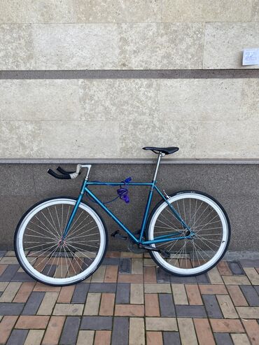 велосипед fixed: Fixed. Продаю стильный, закаленный велосипед серии Fixed. Рама