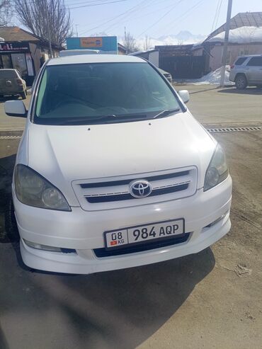 Toyota: Toyota Ipsum: 2002 г., 2.4 л, Автомат, Газ, Минивэн