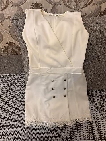 don formalari: Qadın üçün ağ rəngli qısa don - Model: qolsuz, V formalı büzməli — 1