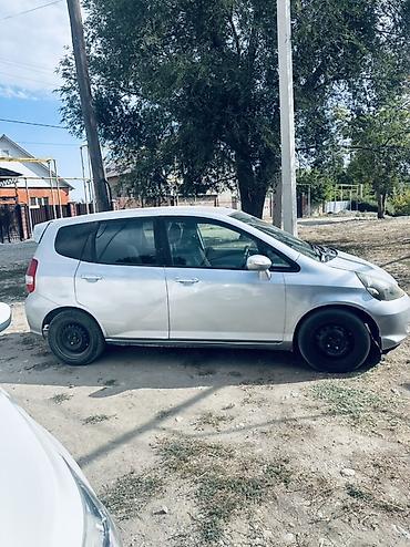 меняю на срв: Honda Fit: 2002 г., 1.3 л, Автомат, Бензин, Хэтчбэк — 3