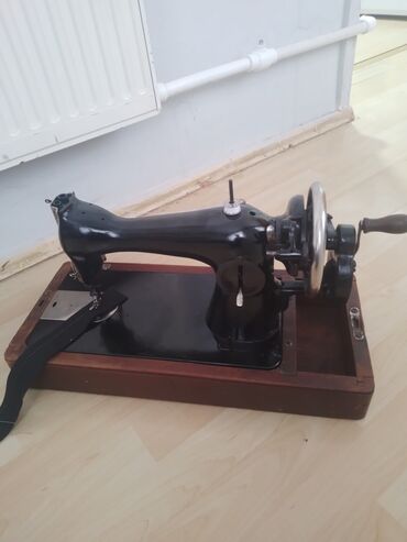 Elektrikli qızdırıcılar və radiatorlar: Iṣlək maṣinkadı əla tikir