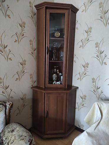 Bucaq üçün vitrin-dolab - Material: ağac teksturalı MDF/laminat