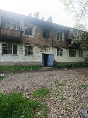 2 комнатная квартира в бишкеке: 2 комнаты, 46 м², Хрущевка, 2 этаж, Старый ремонт