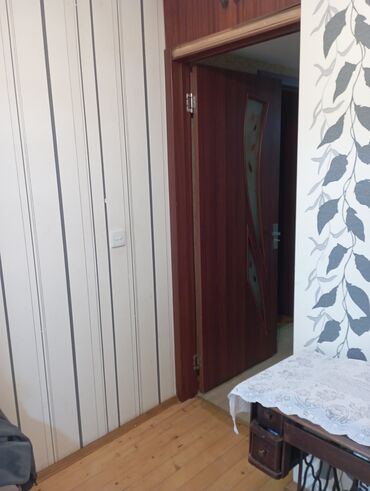 Uzunmüddətli kirayə mənzillər: 2 otaqlı mənzil – mebel və texnika ilə - Geniş zal: divan dəsti, TV -da lalafo.az — 15 Uzunmüddətli kirayə mənzillər: 2 otaqlı mənzil – mebel və texnika ilə - Geniş zal: divan dəsti, TV — 15