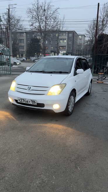 тайота 4ranner: Toyota ist: 2003 г., 1.3 л, Автомат, Газ, Хэтчбэк