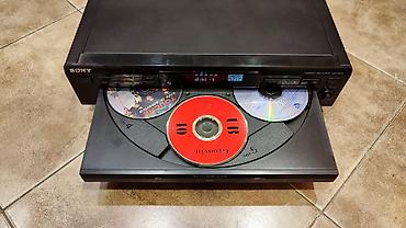 Audio: Sony firması 5-disk oxudan pleer. Əyla kosmetik vəziyyətdə Əyla — 3