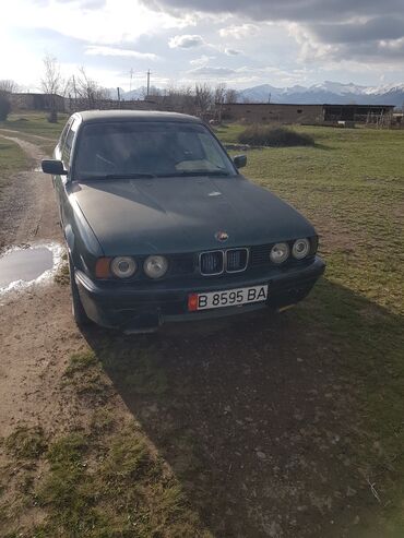 коробка е34: BMW : 1992 г., 2.5 л, Механика, Бензин, Седан