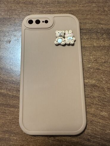iphone 8 plus azerbaycan: Bu, İPhone 8+ üçün nəzərdə tutulmuş qəhvəyi rəngli silikon kaburadır