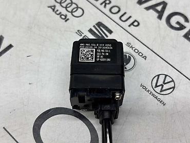 dm figaro: PARKING RIKVERC KAMERA ZA AUDI Q7, Q8 - 4M0 980 556 B | Parking — 5