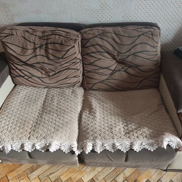 Di̇van-kravat, İşlənmiş, Açılan, Çatdırılma yoxdur