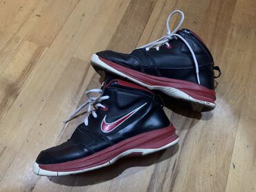 kişi üçün basketbol krossovkaları: Nike Basketbol ayakkabısı