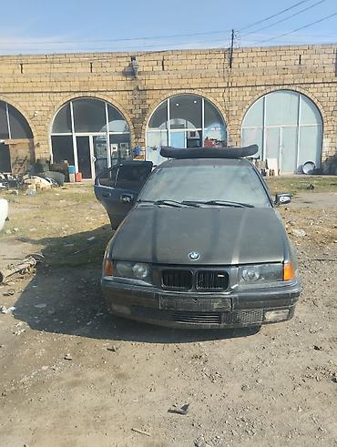 19 disk: BMW E36 sedan – 6 silindrli benzin mühərriki Xüsusiyyətlər: - Kuzov — 5