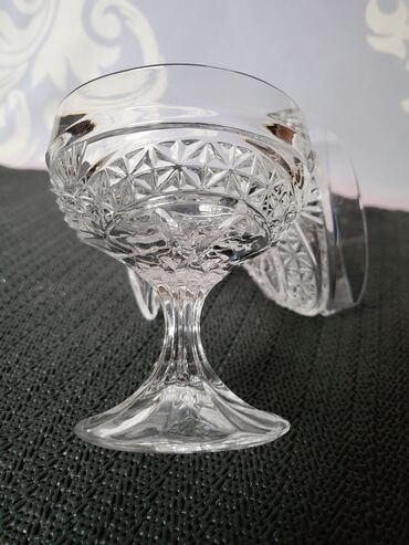 Čaše: Casice kristal Zajecar za zestoko pice iz 70ih. Casice su perfektne ( — 9