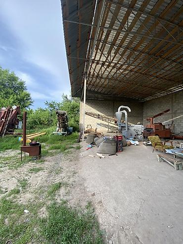 Продажа другой коммерческой недвижимости: 📌В селе Садовое по трассе Кара Балта Бишкек продается большая — 7