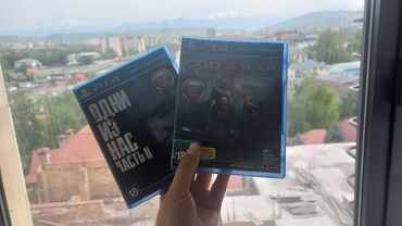 PS4 (Sony PlayStation 4): The last of us 2 
God of Wa