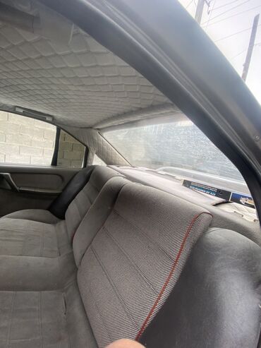 Opel: Opel Omega: 1987 г., 2 л, Механика, Бензин — 9