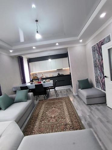 Продажа коттеджей и домов: 🏡 Продаётся просторный дом в районе Ак-Орго (Бишкек) 📍 ул. Б — 12