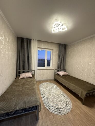 Посуточная аренда квартир: 3 комнаты, Душевая кабина, Постельное белье, Парковка — 7