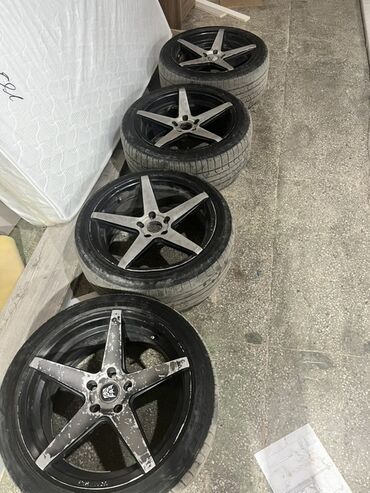 колесо на квадроцикл: Дөңгөлөктөр монтажда 235 / 45 / R 18, Жай, Колдонулган, Комплект, Жеңил унаалар, Куйма, тешиктери - 5