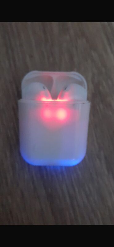 Qulaqcıqlar: İşlənmiş Simsiz (Bluetooth) Qulaqcıqlar, Apple, rəng - Ağ