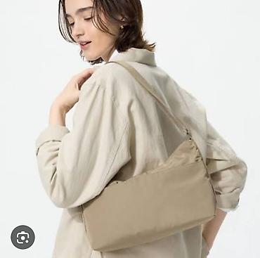 белый пуховик: Классическая сумка, Uniqlo, Япония, Материал: Полиэстер, Регулируемый ремень, Унисекс, Новый — 3