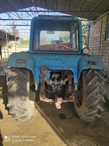 prius kapot: Mavi rəngli təkərli kənd təsərrüfatı traktoru - Kabinalı, iki qapılı — 4