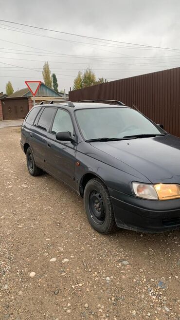 автома: Toyota Carina E: 1997 г., 1.6 л, Механика, Бензин, Универсал