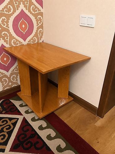 study table: Журнальный/приставной столик из ЛДСП под натуральное дерево — 1