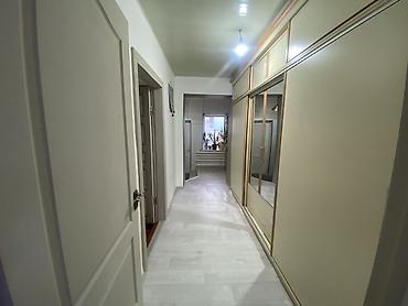 Продажа коттеджей и домов: Продаётся дом и с участком 6 соток, заезд на три машины, есть крытый — 9