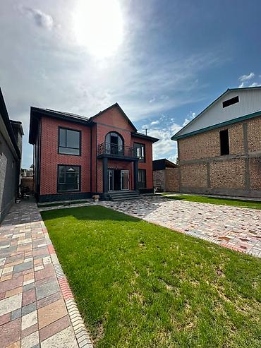 дома лебединовке: 🏡 ПРОДАЁТСЯ НОВЫЙ ДОМ В ЛЕБЕДИНОВКЕ Просторный новый дом в удобном — 5