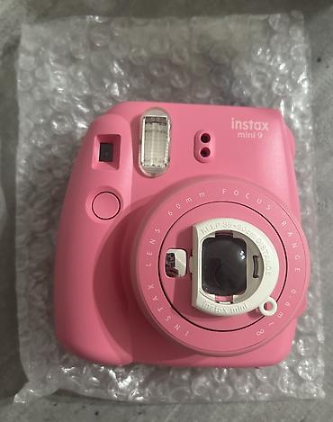 dekko plus: FUJIFILM Instax mini 9 — моментальная камера в цвете Flamingo Pink — 4