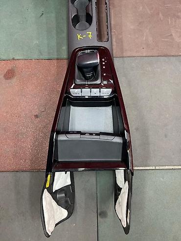 кия сторник: Консоль центральная Kia Stonic YB D4FB 2018 (б/у) — — — — — — 5