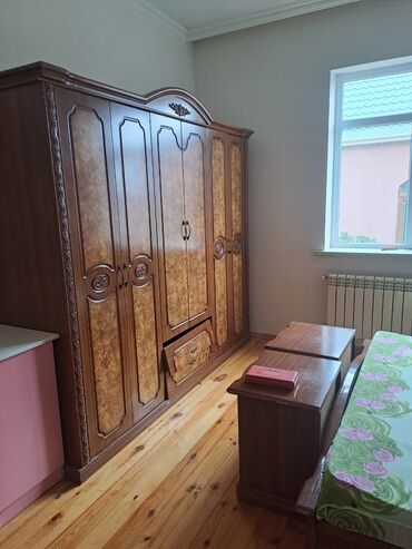 Radiatorlar: Yataq desti 150 azn yeni Suraxani lale 2