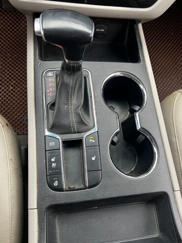 Kia: Kia Carnival: 2018 г., 2.2 л, Автомат, Дизель, Минивэн — 12